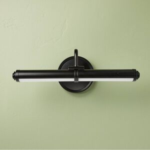 NEW! Gallery Light Black - Hearth & Hand with Magnolia